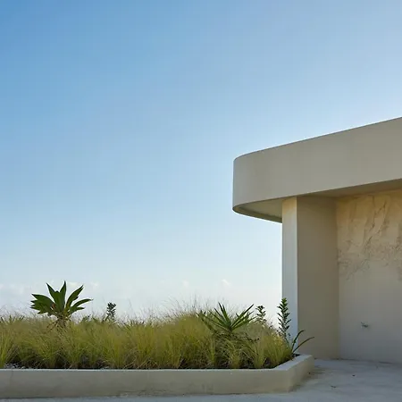 Fira Uluwatu