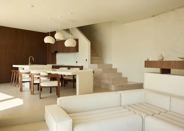 Fira * Uluwatu