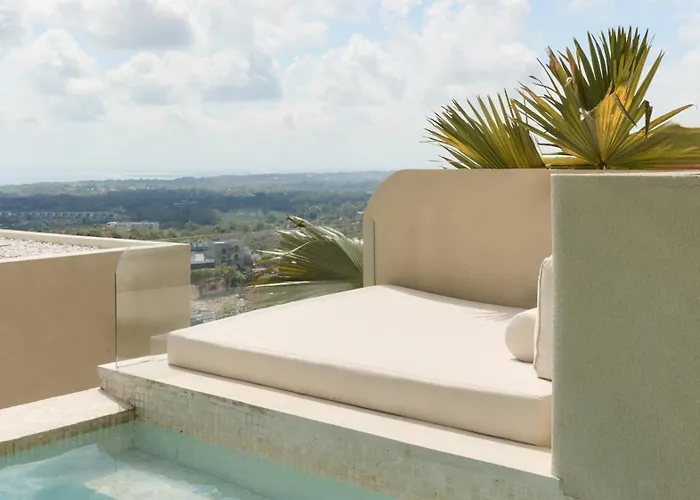 Hotel Fira Uluwatu