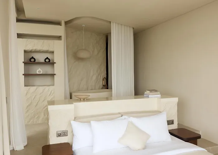 Hotel Fira *