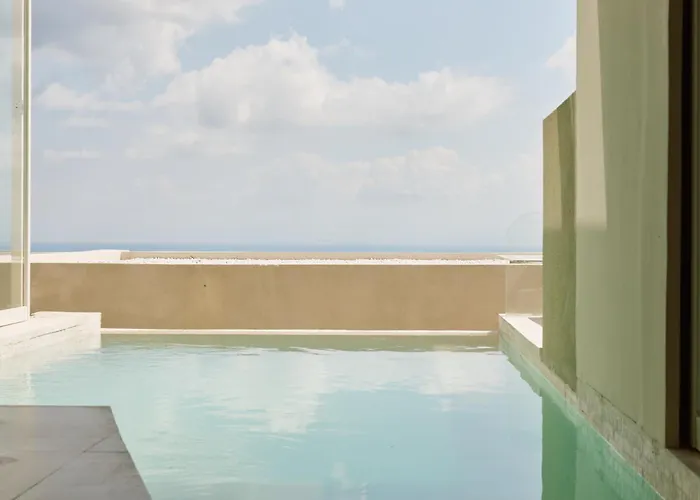 Fira Hotel
