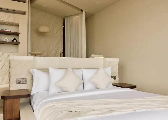 Fira Uluwatu