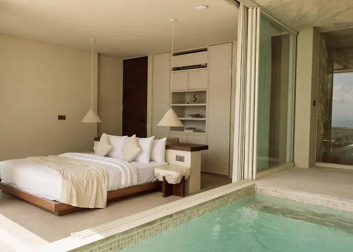 Fira Uluwatu